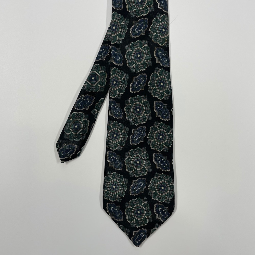Envoy Black Green Geometric Medallion Silk Necktie Mens OS